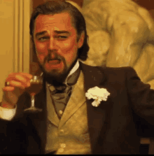 leo-dicaprio-djngo.gif.d87345a72a97614792357421972410f6.gif