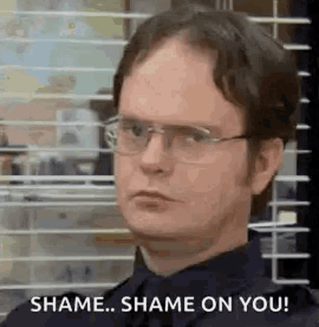 dwight-schrute-the-office.gif.30e831ef2e776abbe89b787ed6bb3d31.gif