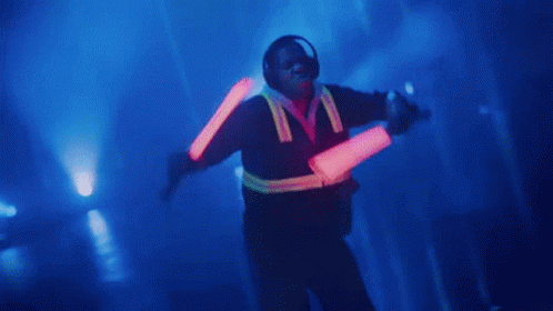 dance-lights.gif.13abf4601e2bb23baf3dd1c4056691bc.gif