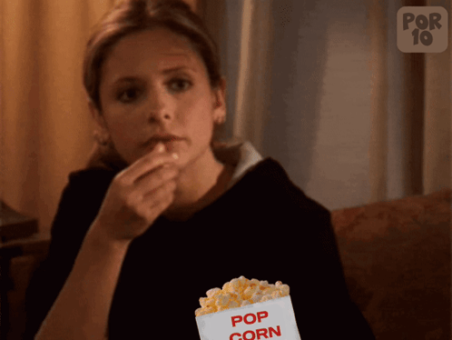 sarah-michelle-gellar-eating-popcorn-meme-3scbhw89x8vc3z0d.gif.0cec2791629fbd7b794bcc473f8e66a7.gif