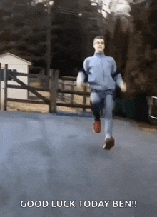 running-running-man.gif.6588ef2c8d8b51fd65473a8a3bd382b3.gif