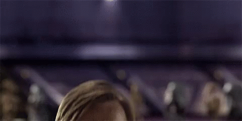 star-wars-hello-there.gif.ba44546cf983380b8f1147e836bf2bd3.gif