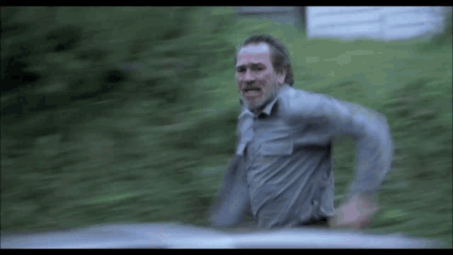 hunter-benecio.gif.ef217ad4d75fdc8c974f66eddc6479ee.gif