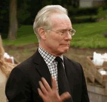 tim-gunn-eww-gross.gif.7592b012219d25a710f80cbcff5001b8.gif