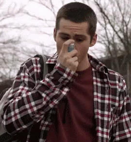 inhaler-panic-attack.gif.452635fb6a50ebaecb9ee27cfc471e5d.gif